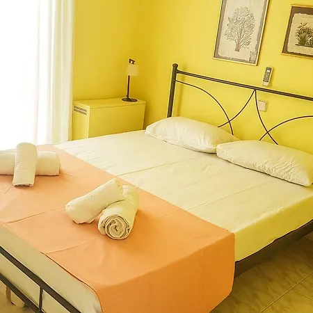 Eleni's Sea View Apartment *